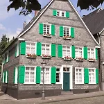 Graefrather Hof Hotel 4*
