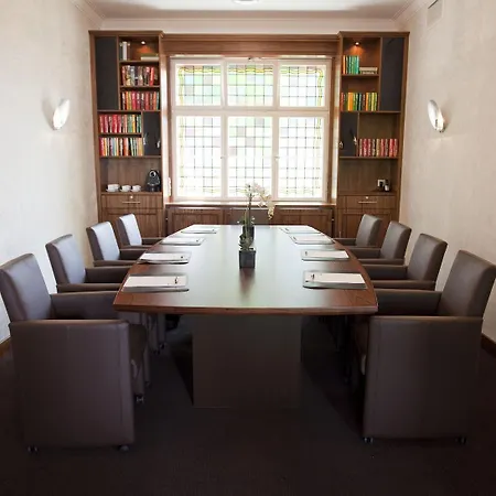 Hotel Graefrather Hof 4*