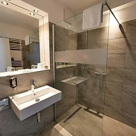 Graefrather Hof 4*