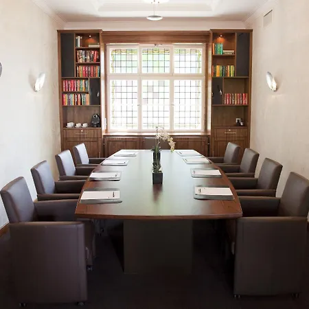 Hotel Graefrather Hof 4*