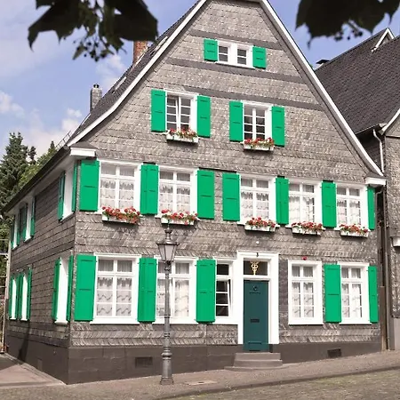 Graefrather Hof Hotel 4*