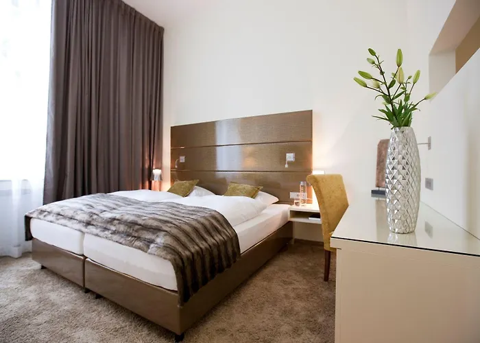 Graefrather Hof Otel 4*