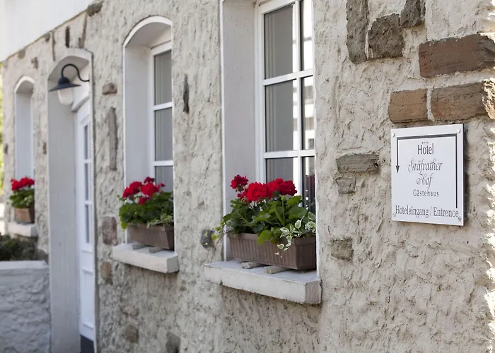 Hotel Graefrather Hof 4*